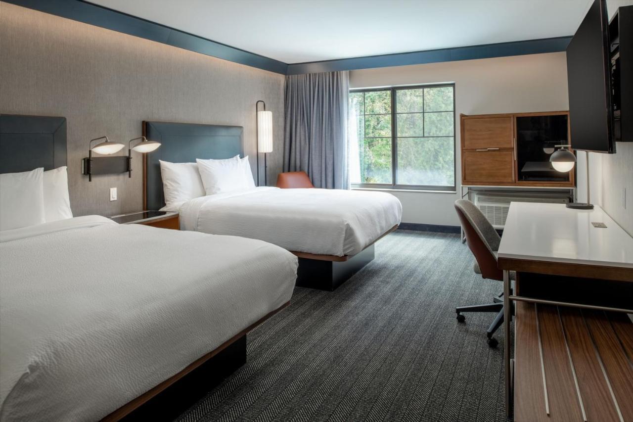 Courtyard By Marriott Olympia Hotel Buitenkant foto