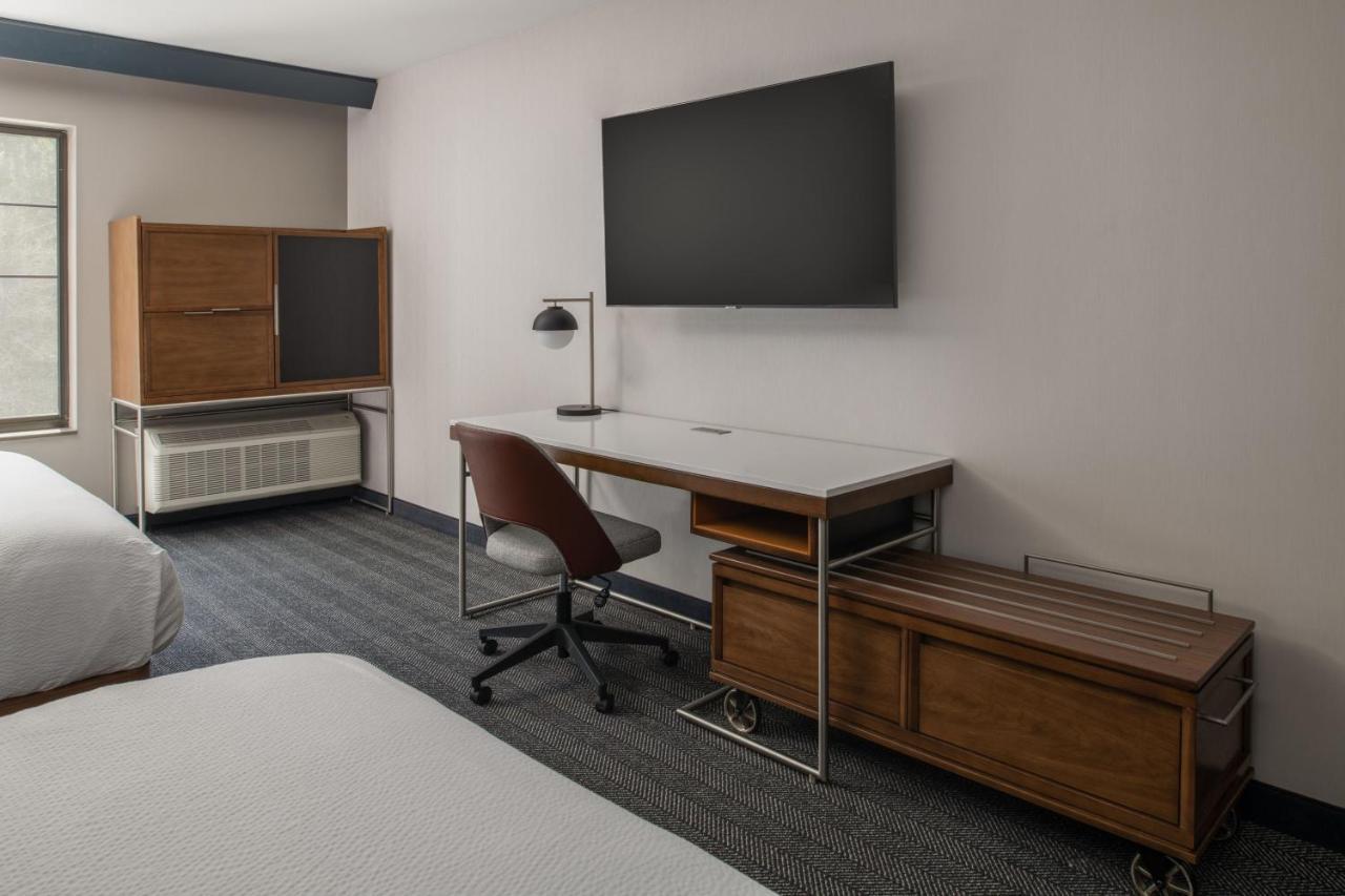 Courtyard By Marriott Olympia Hotel Buitenkant foto