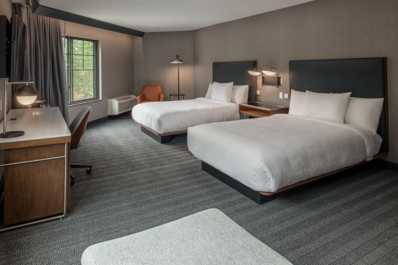 Courtyard By Marriott Olympia Hotel Buitenkant foto